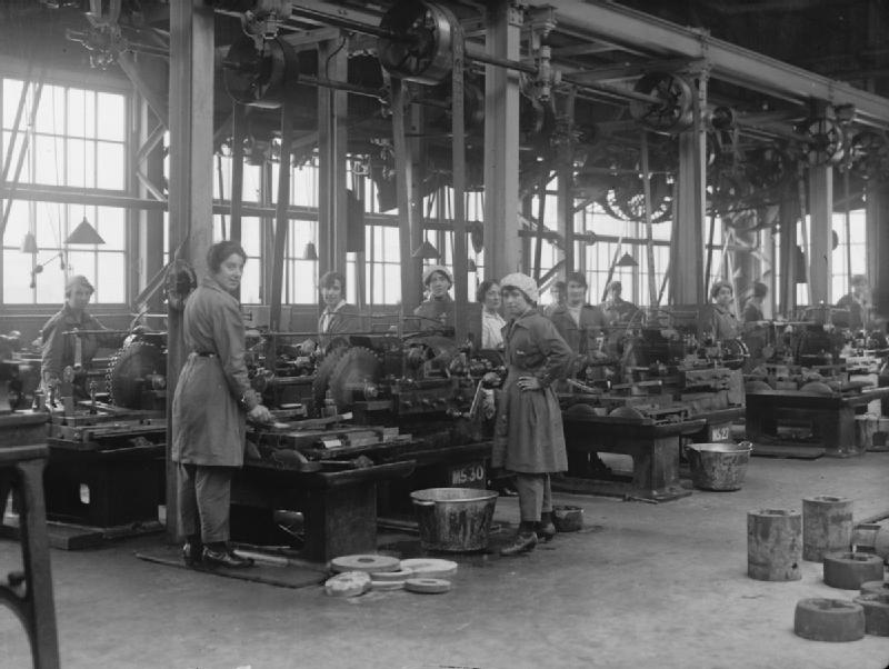 women_workers_in_the_new_gun_factory_woolwich_wwi_iwm_q_27845.jpeg
